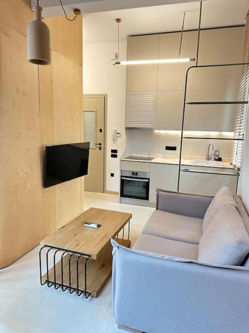 Yvonne Center By Thesbnb Thessaloniki