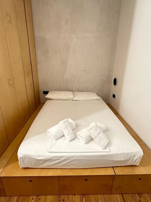 Yvonne Center By Thesbnb Apartment Thessaloniki