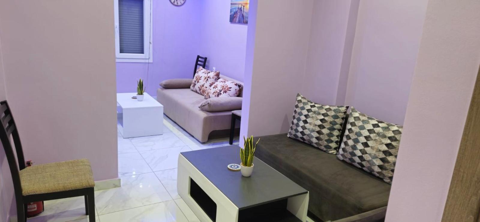 Phidias House