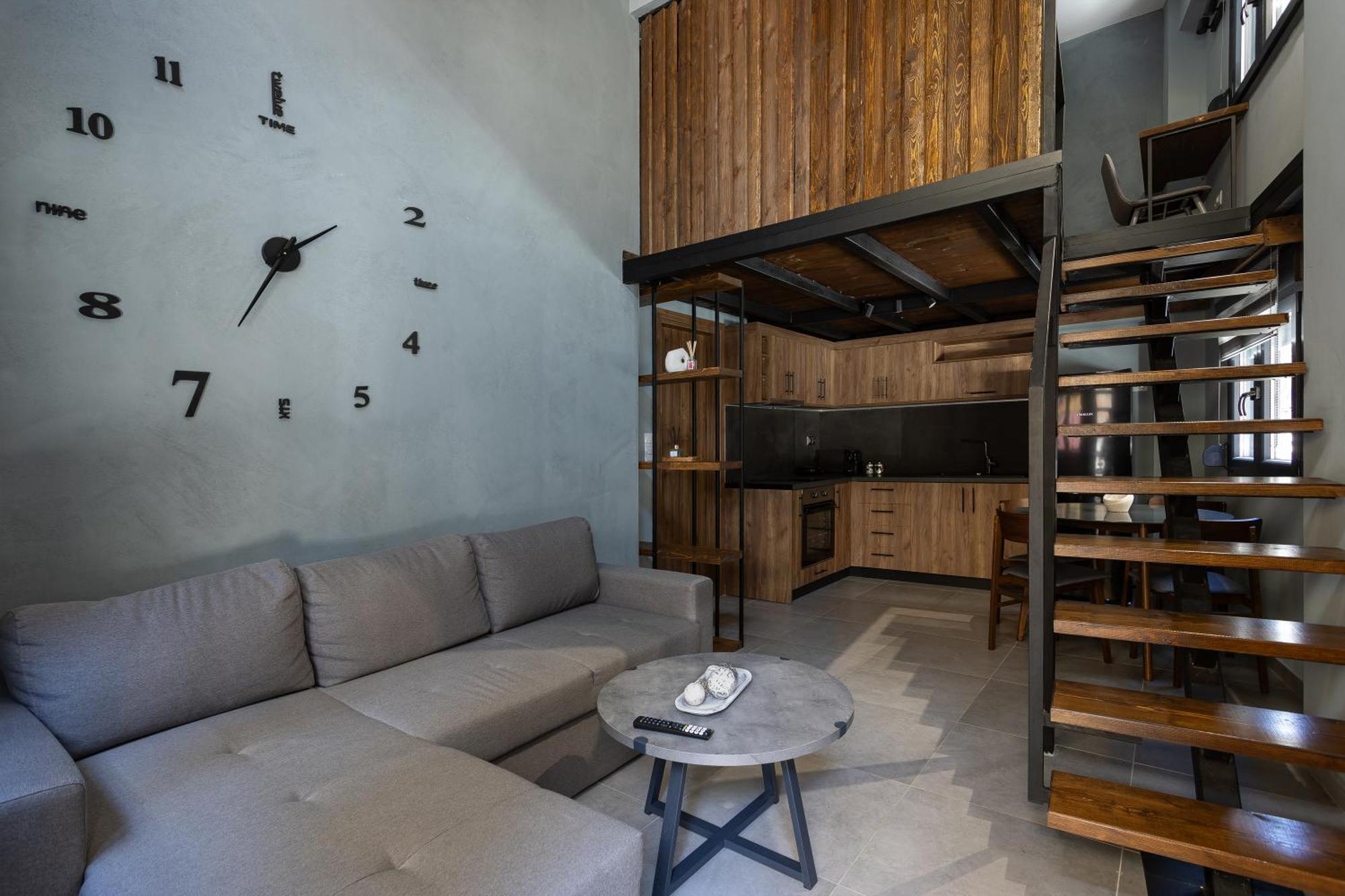 Wooden Daire *