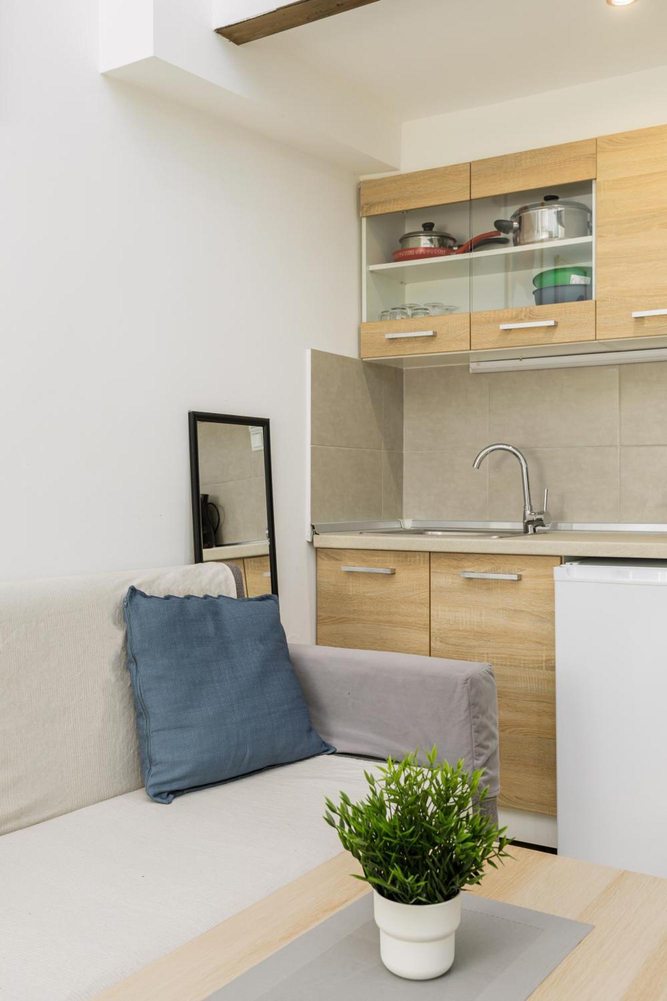 Stylish Loft In Center 2 Apartment *