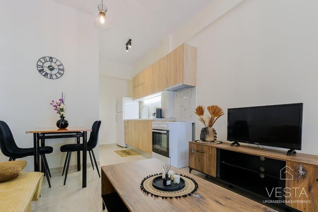 Comfort Loft, 1' Walk To Ippokratio Hospital Apartment Thessaloniki