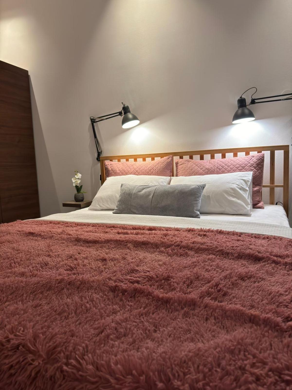 Căn hộ White Tower Area Loft