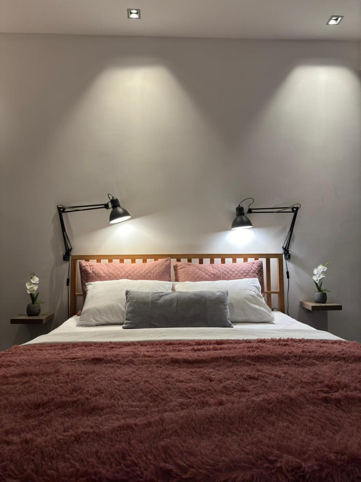 Căn hộ White Tower Area Loft *