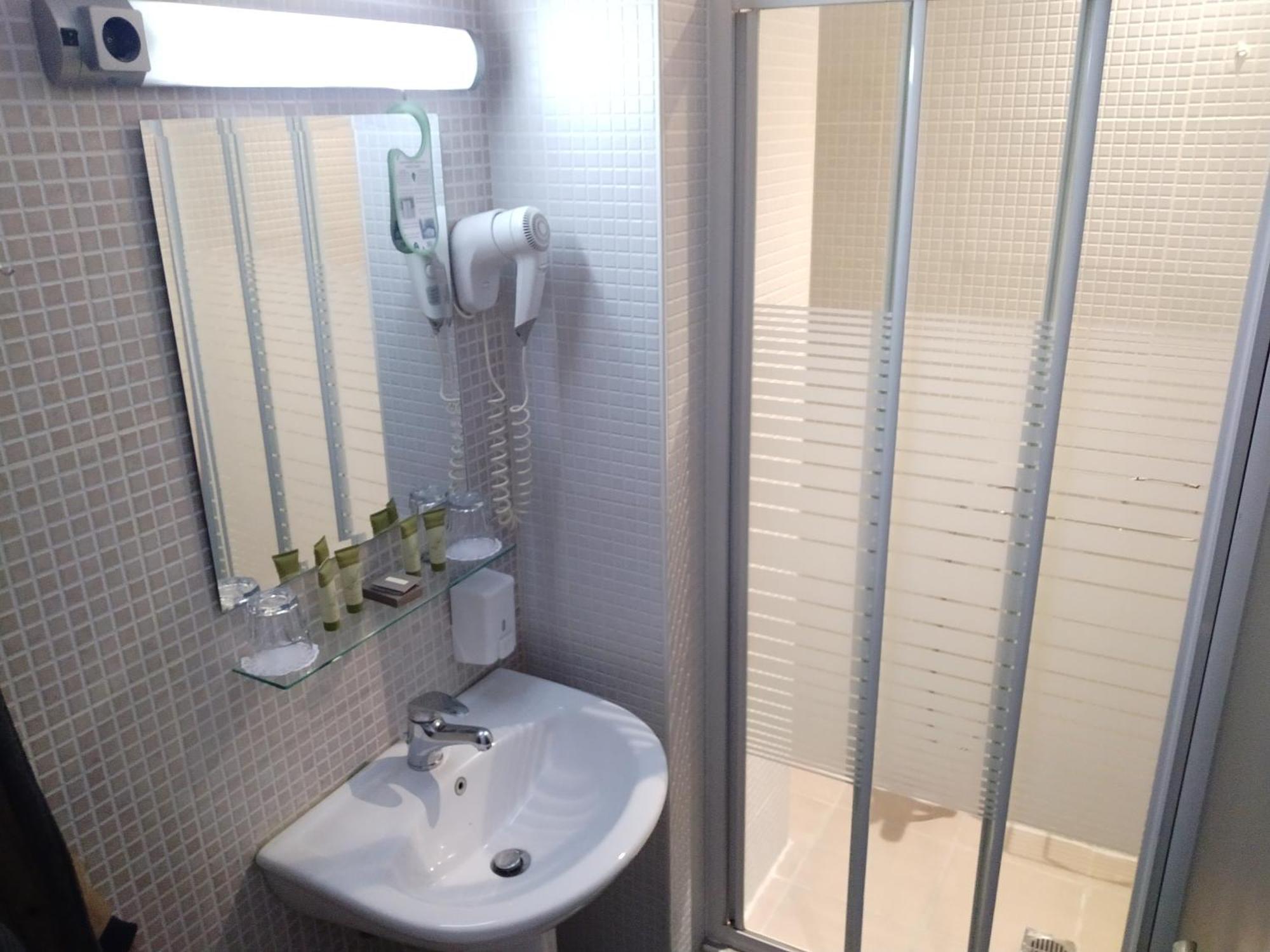 Guest house Rentrooms 3*