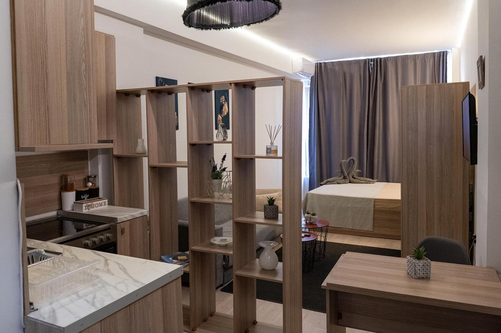 Thess Puzzle Apartment