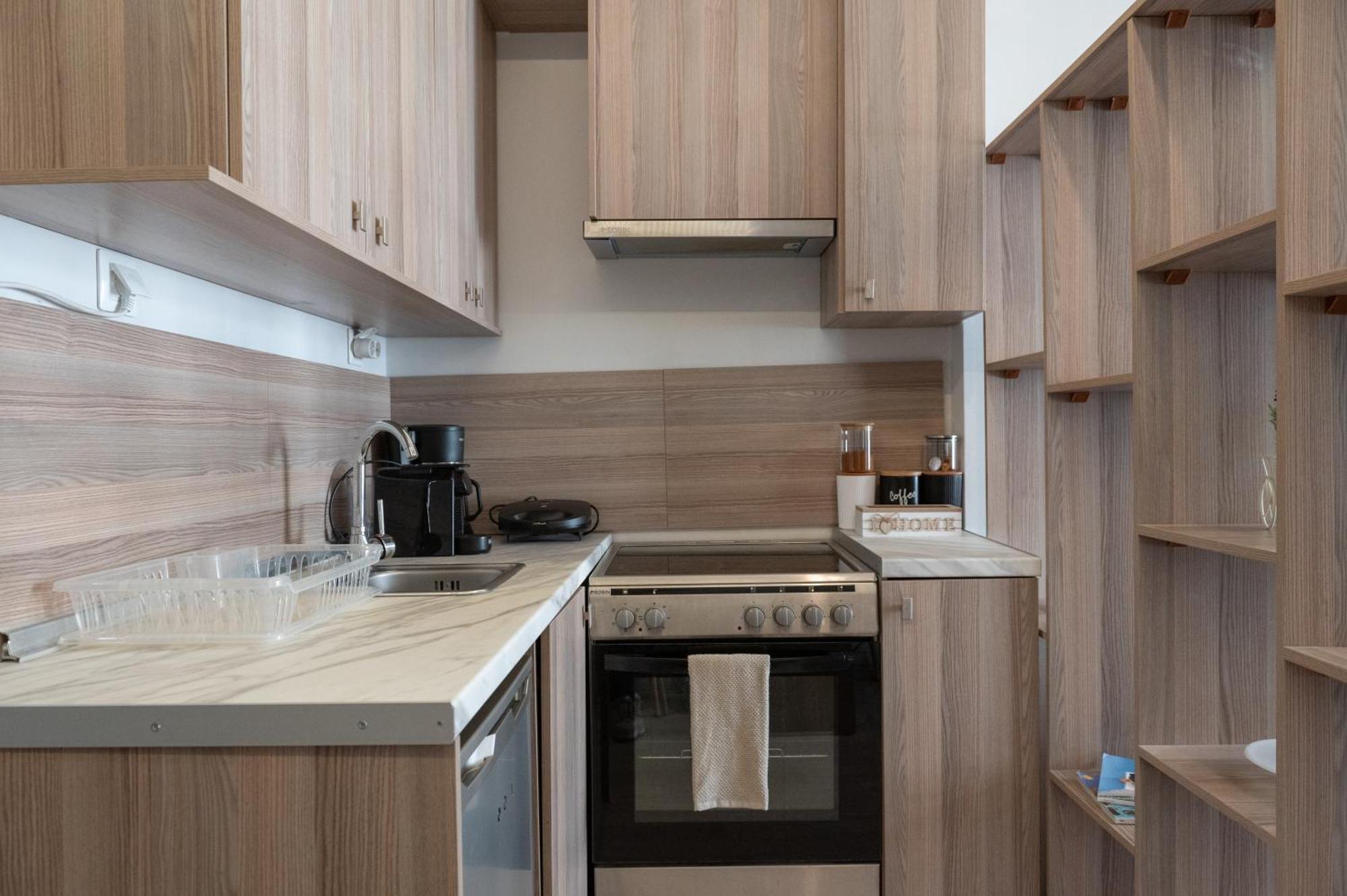 Thess Puzzle Apartment