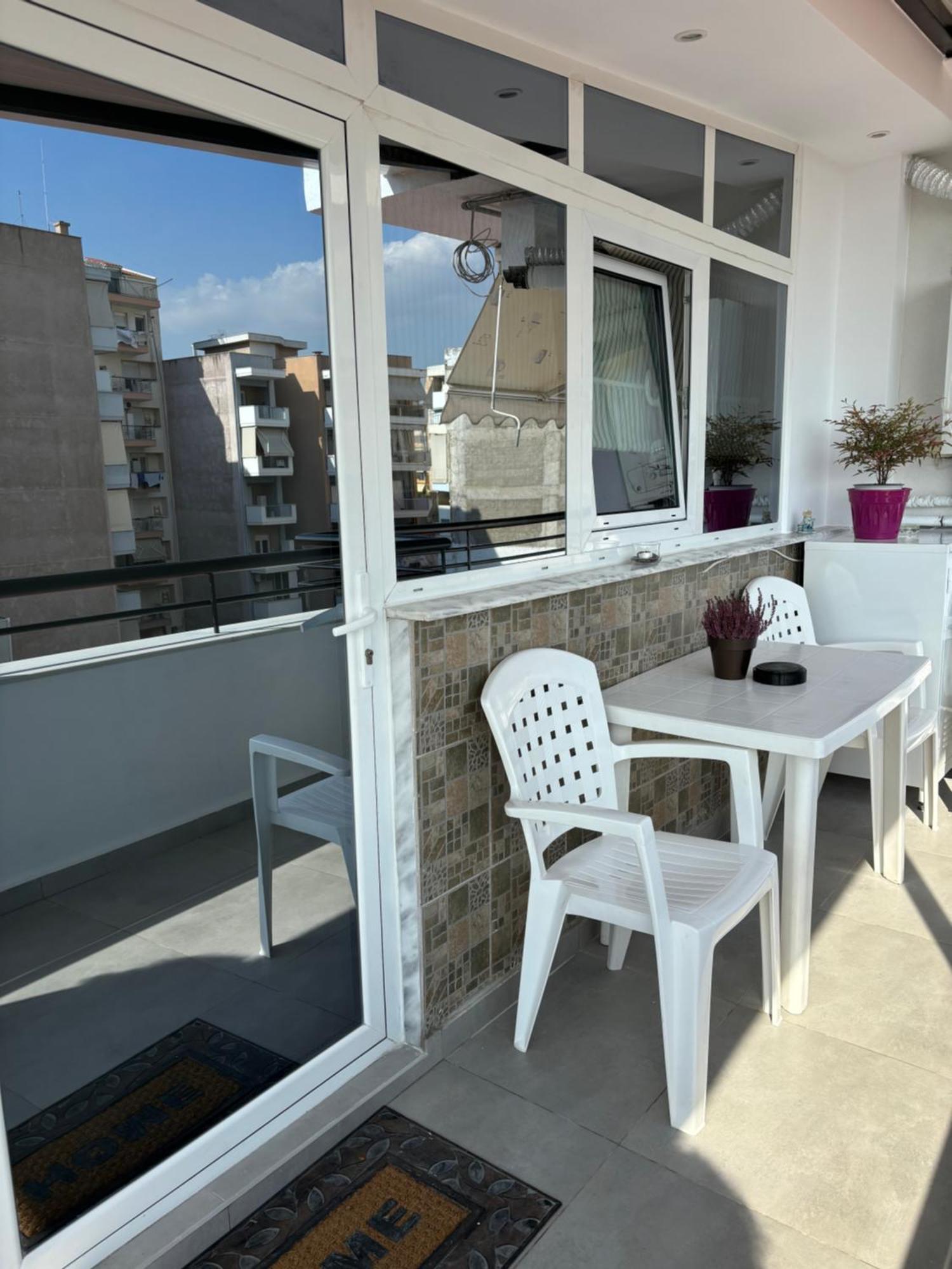 η βεράντα Thessaloniki