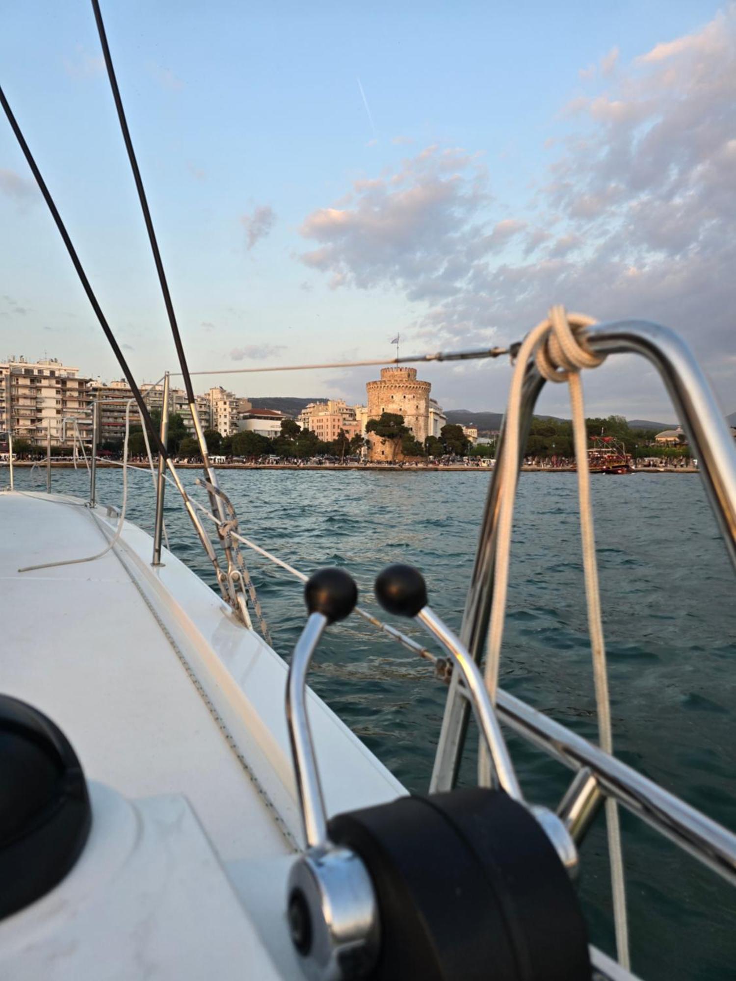 Botel The Maestro Cat Thessaloniki