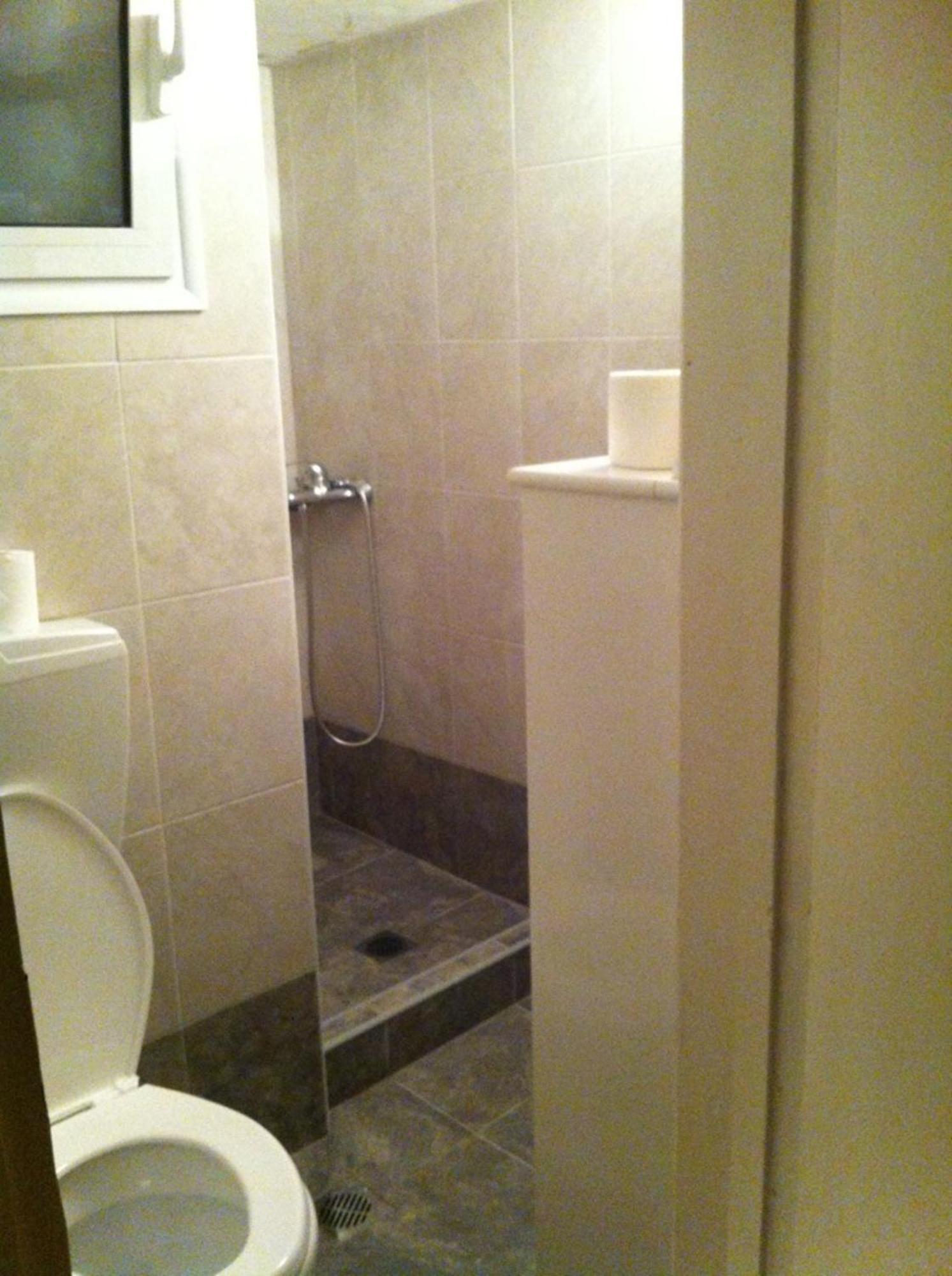 2 Bedroom Center In Apartment *