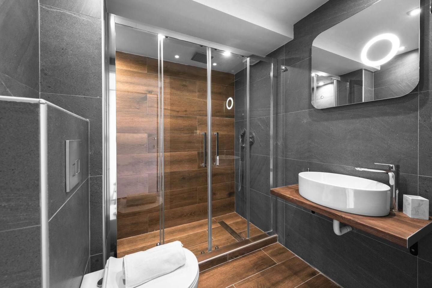 Ultima, Nilie Hospitality Mgmt Apartment *