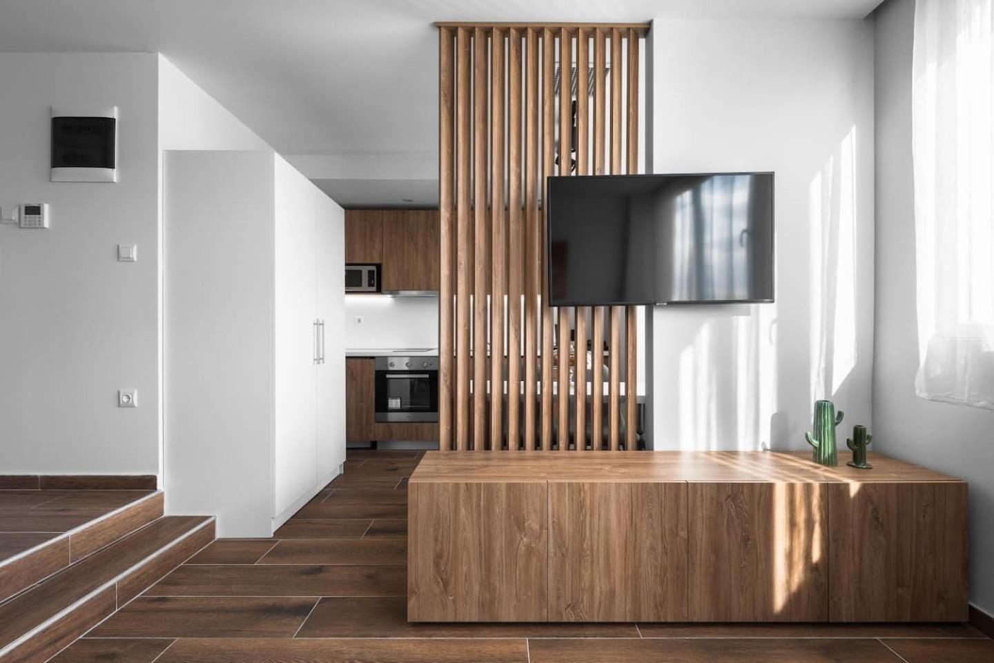 Ultima, Nilie Hospitality Mgmt Apartment