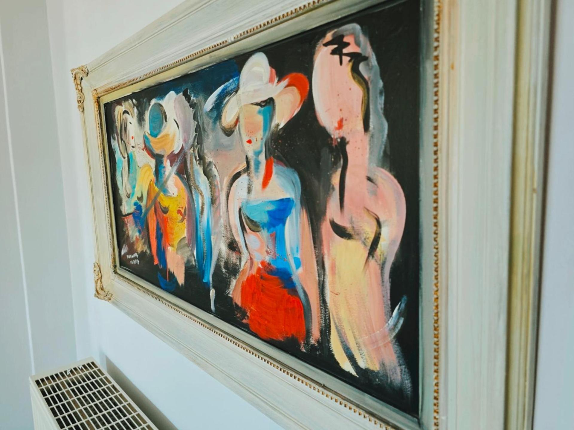 Daire Vintage Art On The Sea