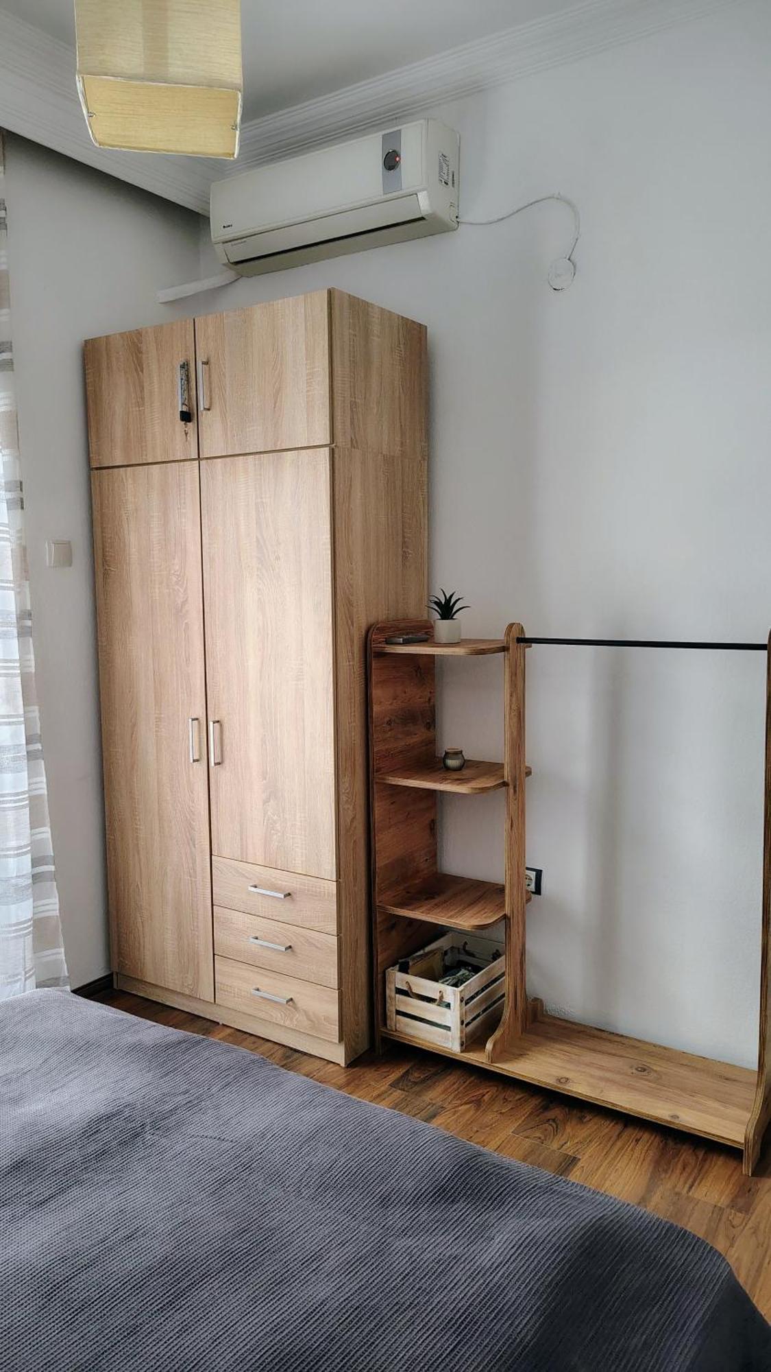 Apartment Charm By Nia *