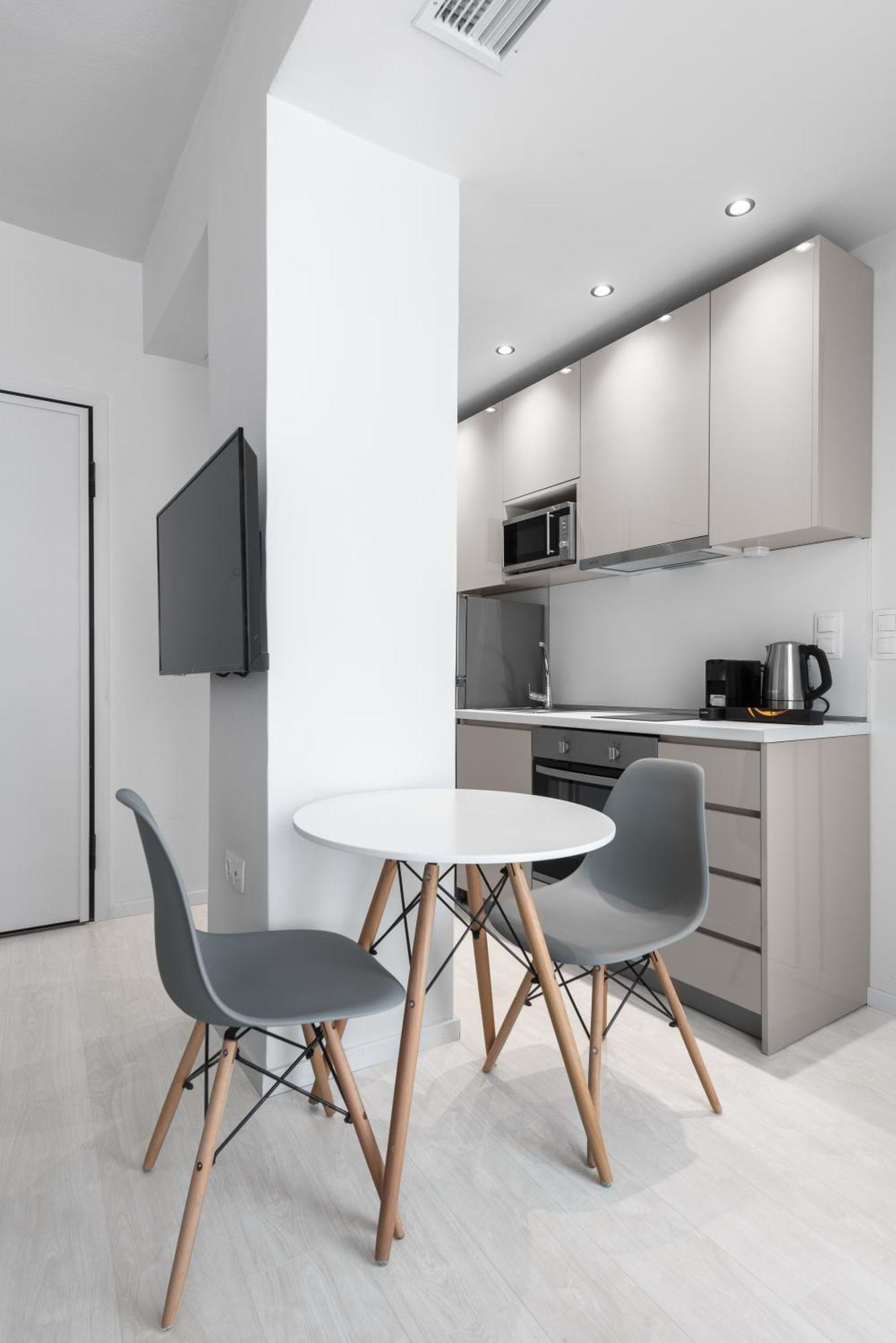 Denizen Boutique Apartments, Nilie Hospitality Mgmt