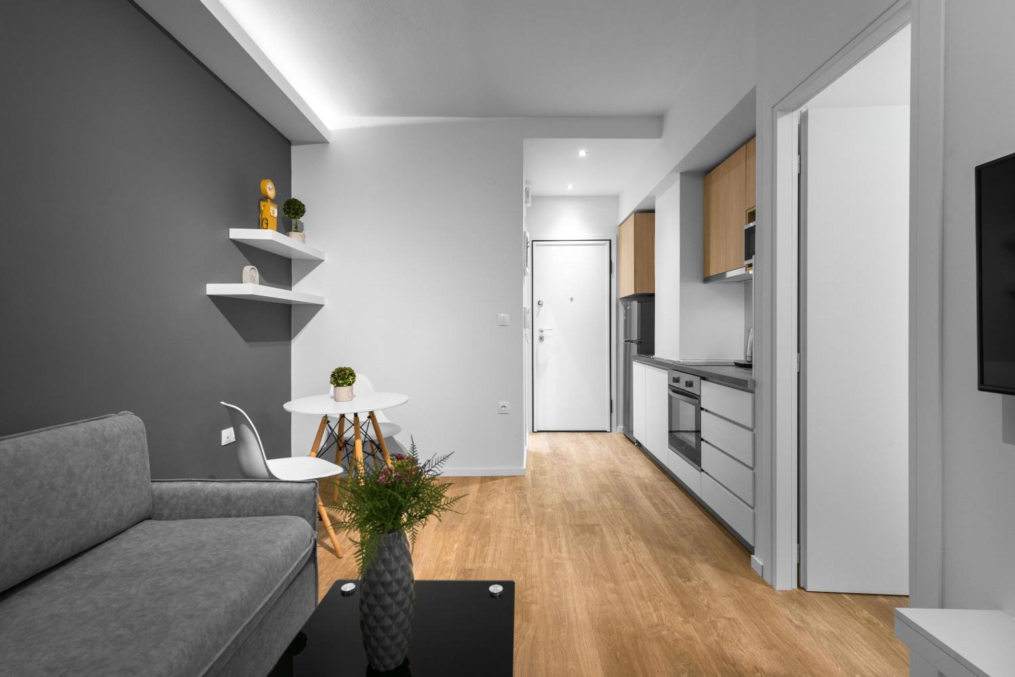 Denizen Boutique Apartments, Nilie Hospitality Mgmt *
