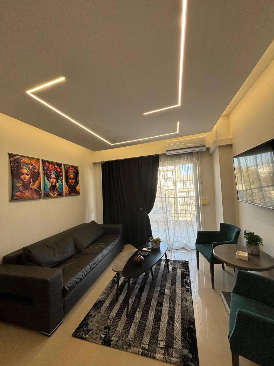 Apartment Purpe Orchid - Modern *
