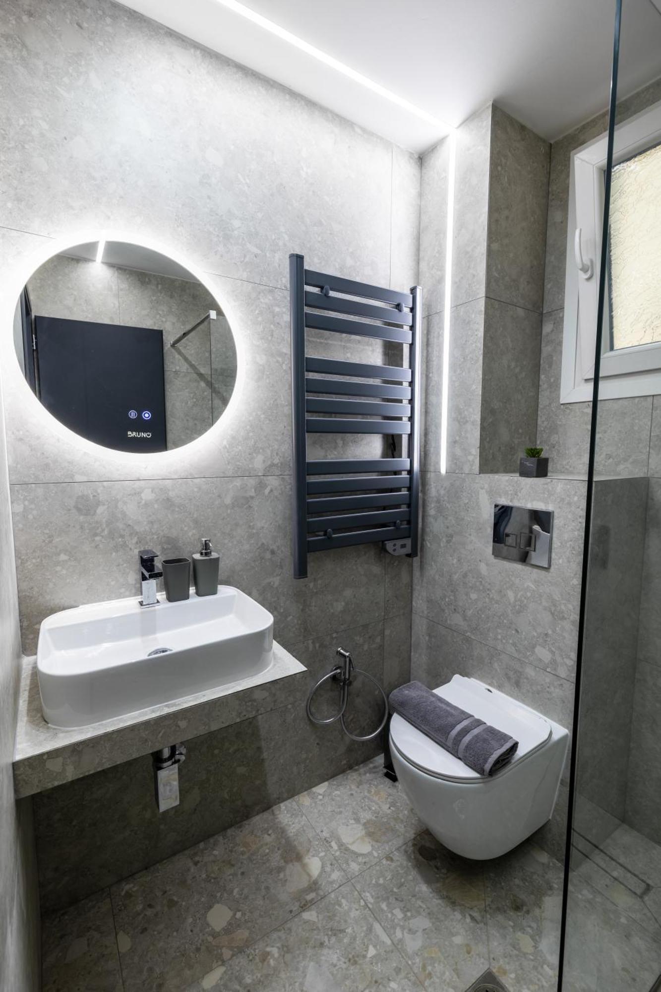 Apartment Kamara Urban Retreat By #db Premium *