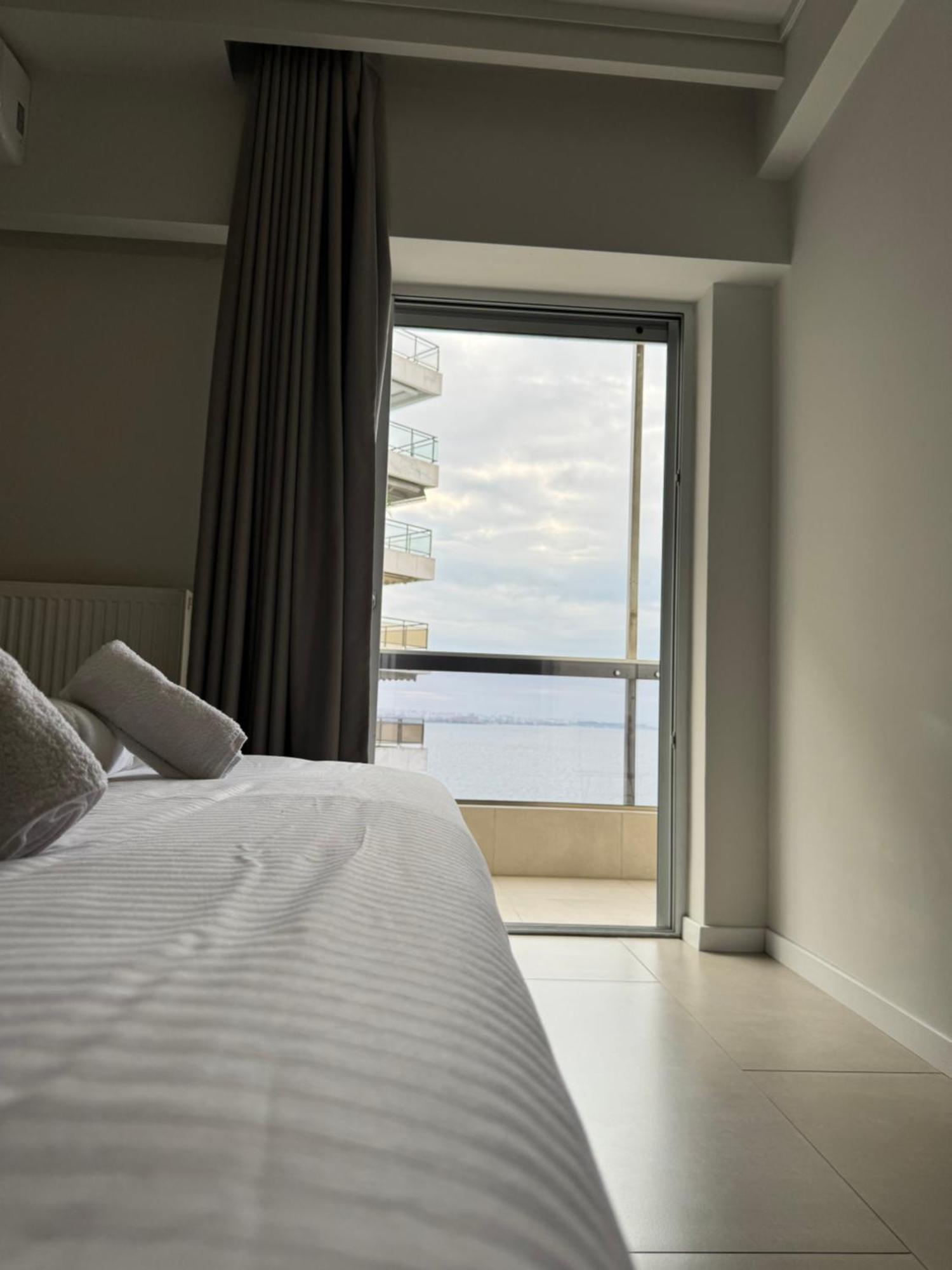 Luxury Sea View Retreat *