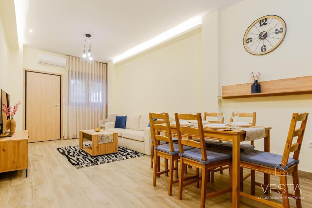 D&s Cozy Apartment, With 2 Bedrooms