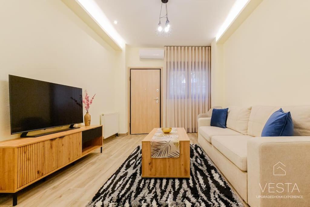 D&s Cozy Apartment, With 2 Bedrooms *