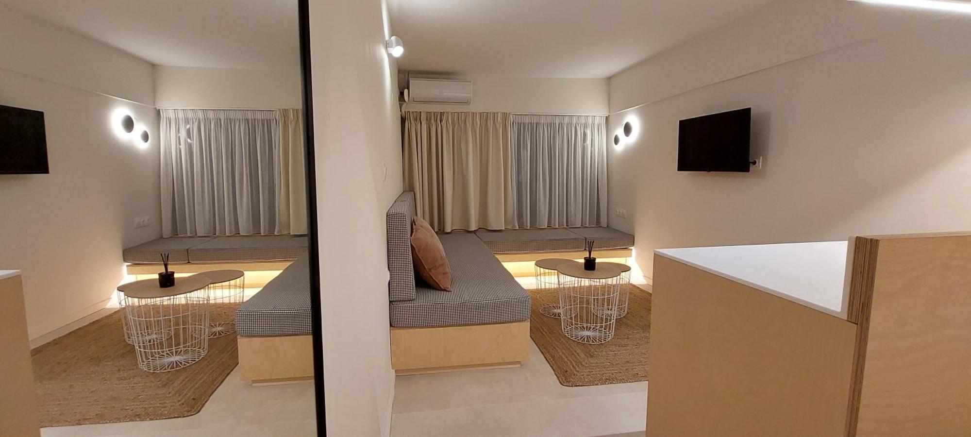 Urban Hide Apartment Thessaloniki
