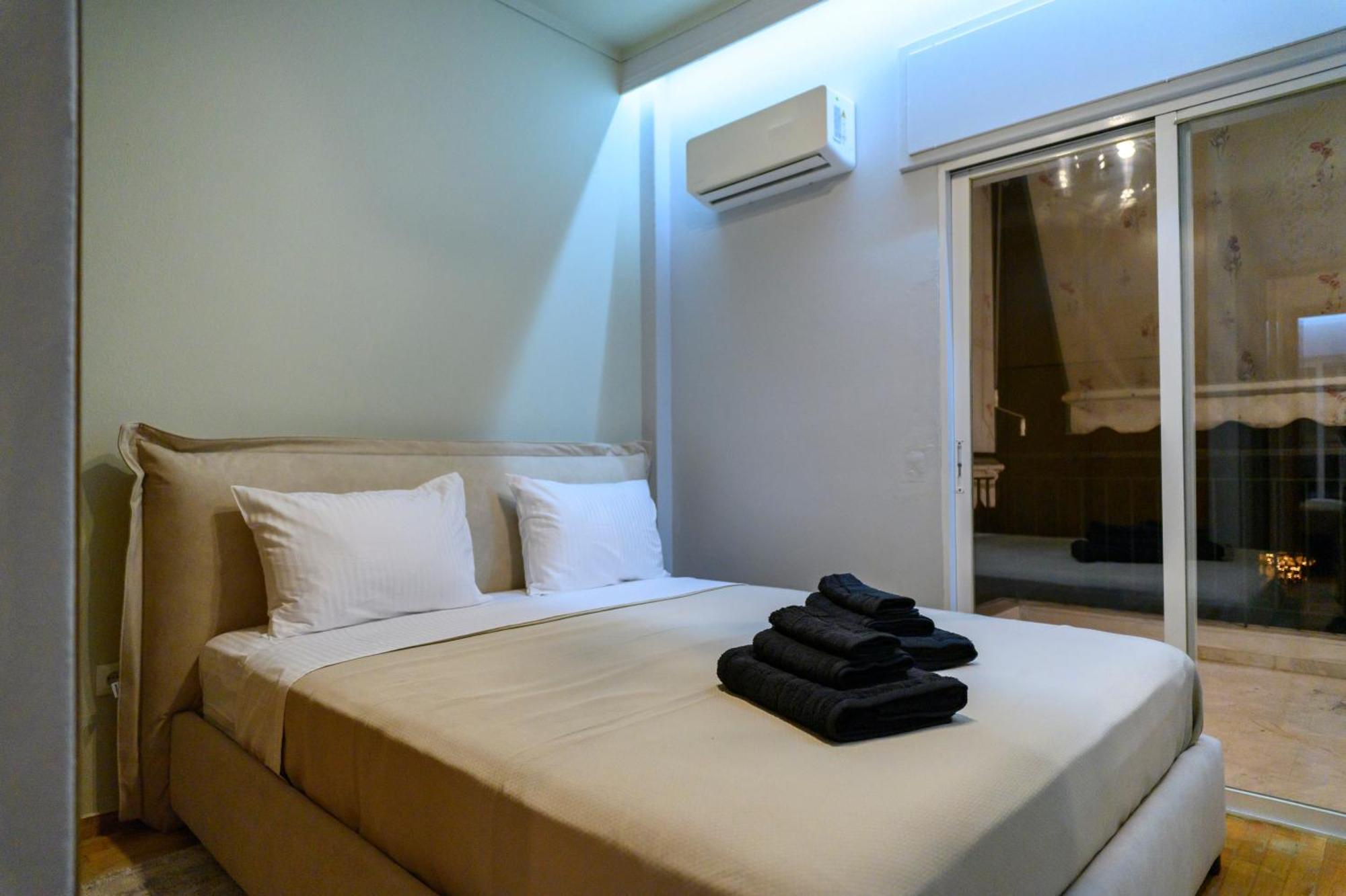 Apartment Serenity And 2 Bedroom Luxury In Kalamaria *