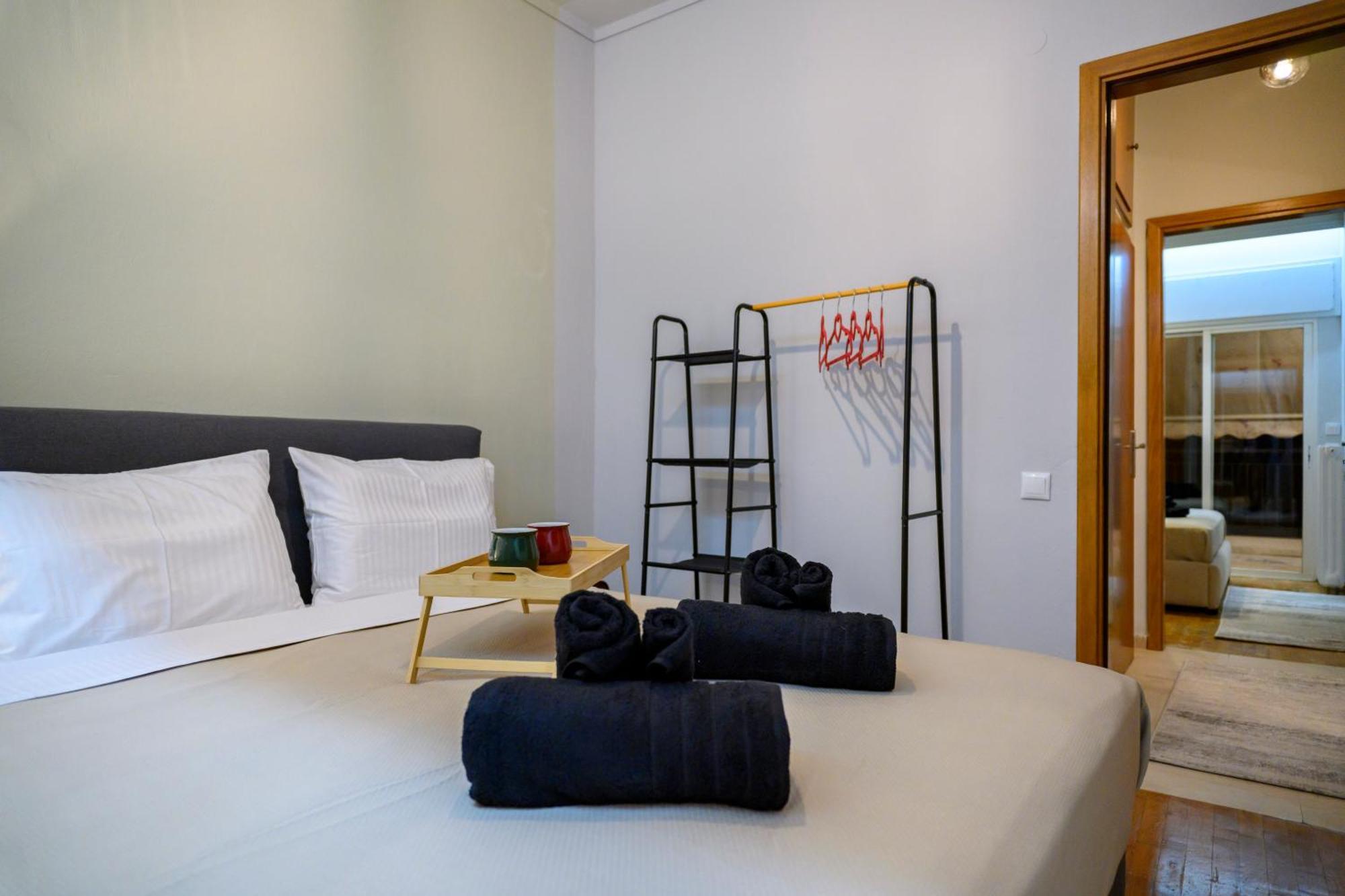 Serenity And 2 Bedroom Luxury In Kalamaria Thessaloniki