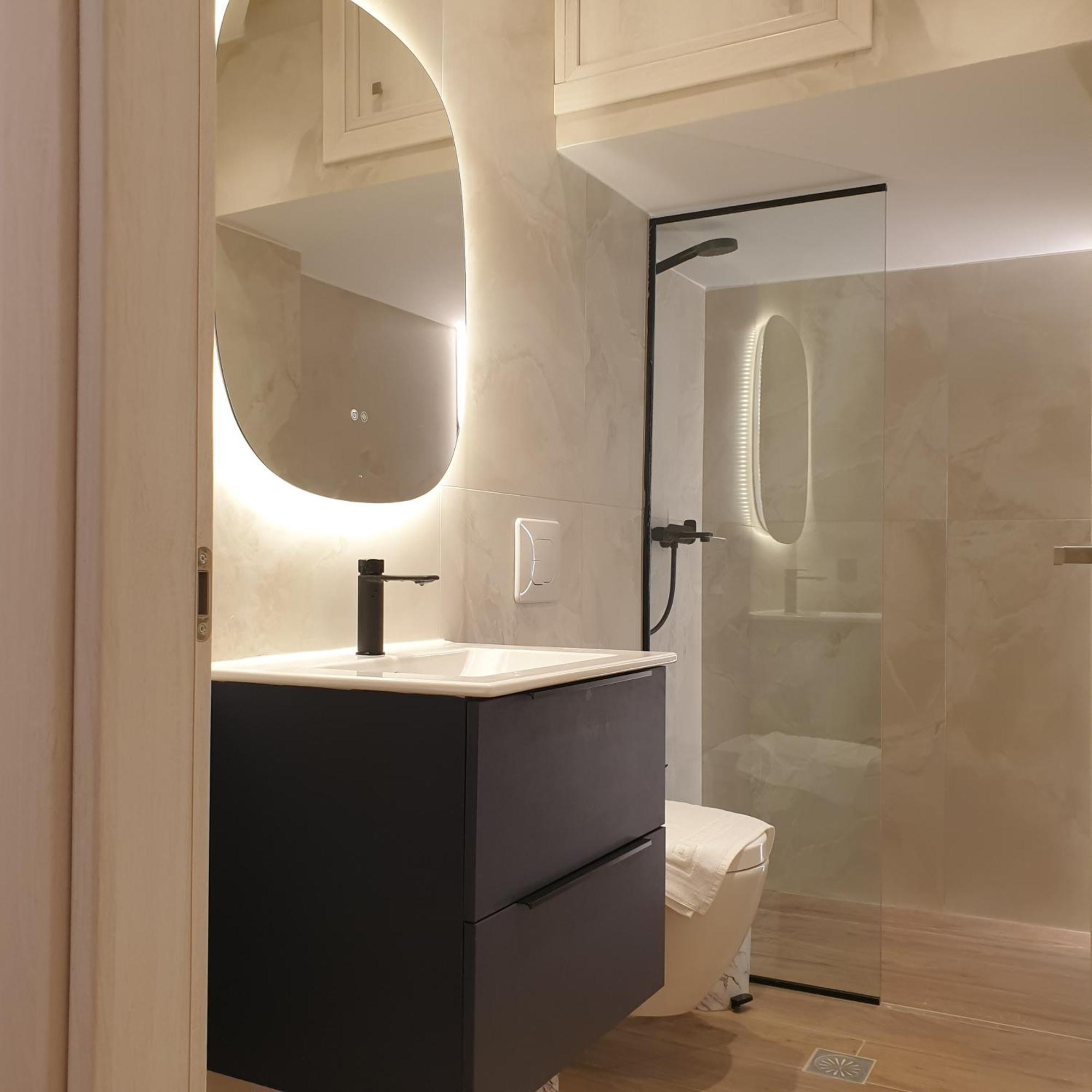 Glow Haven Apartment