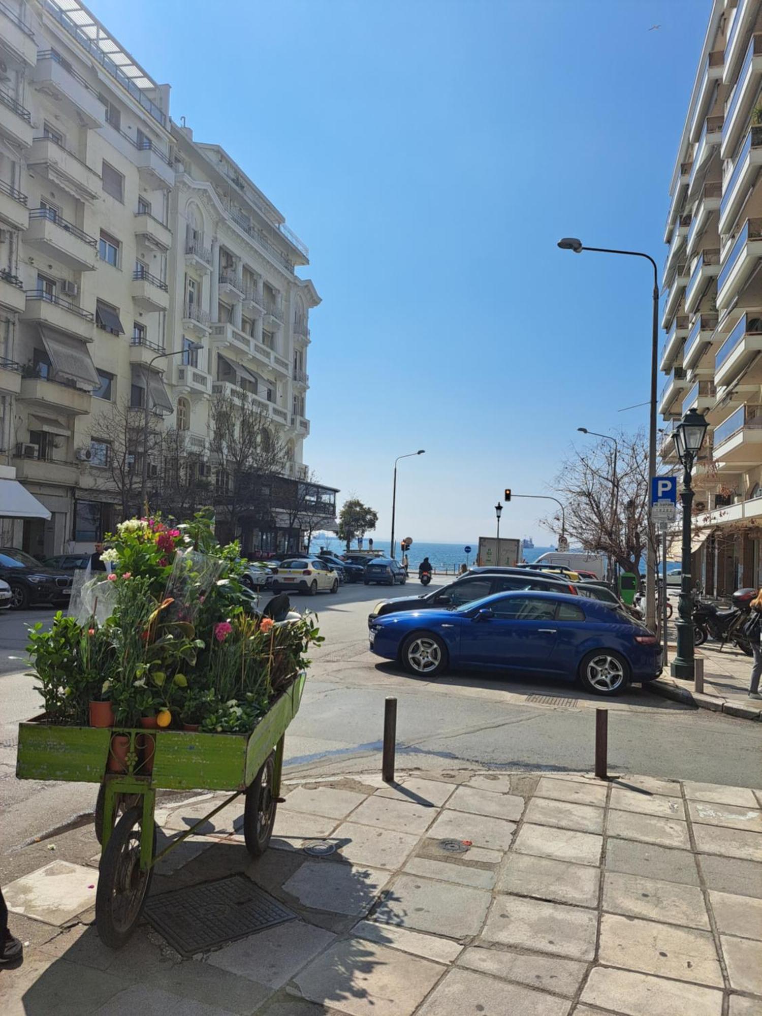 Centerstage1 Boutique - Hemisphere1 Stylish Apartment Thessaloniki