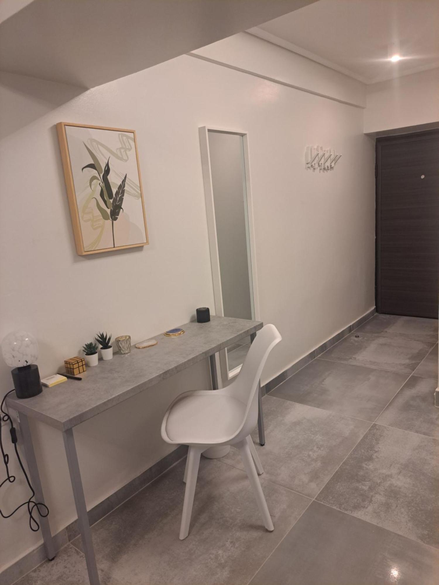 Centerstage1 Boutique - Hemisphere1 Stylish Apartment Thessaloniki