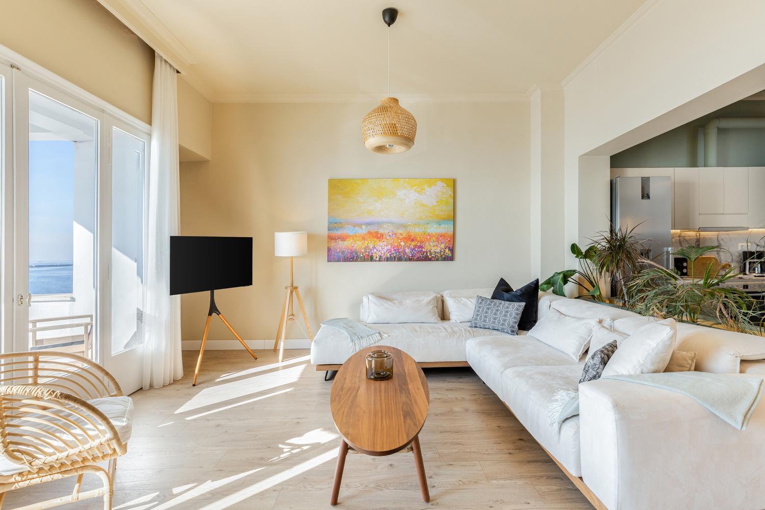 Infinity & Beyond By Halu! - Seafront Apartment Thessaloniki