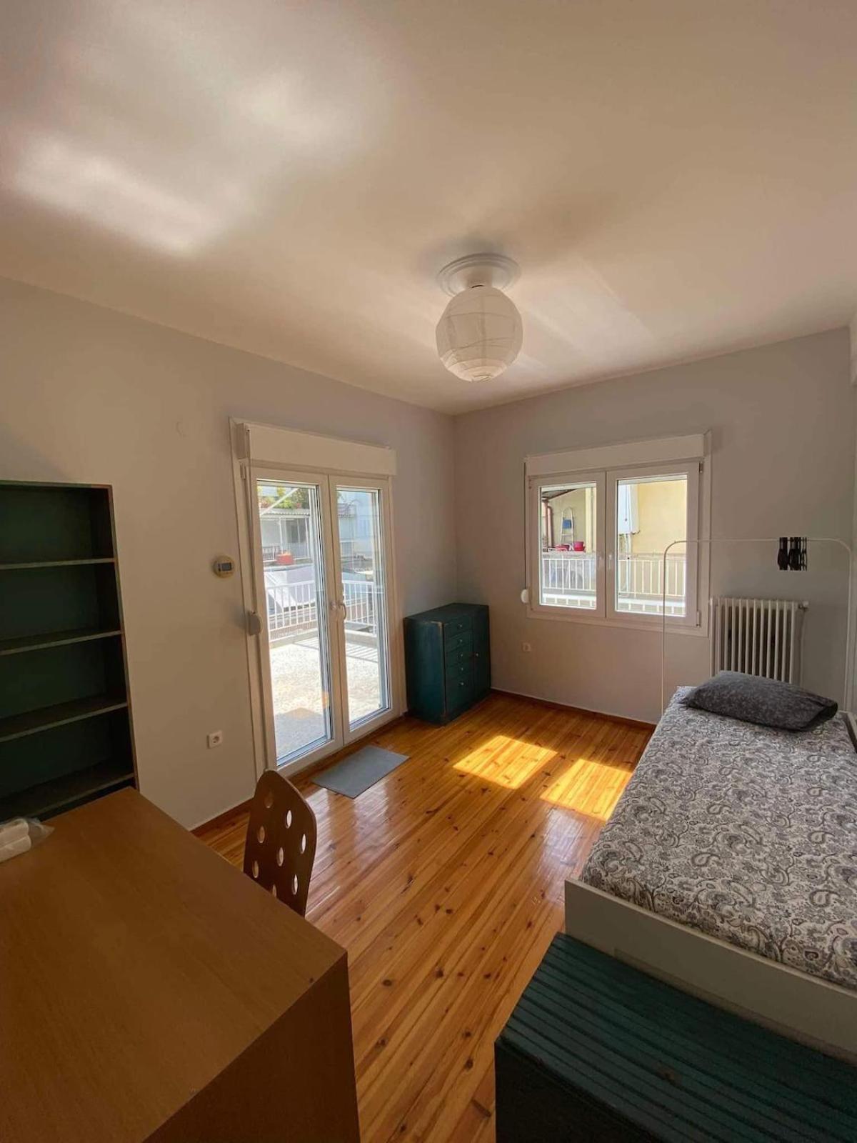 Spacious & Bright 2brm Apartment Thessaloniki