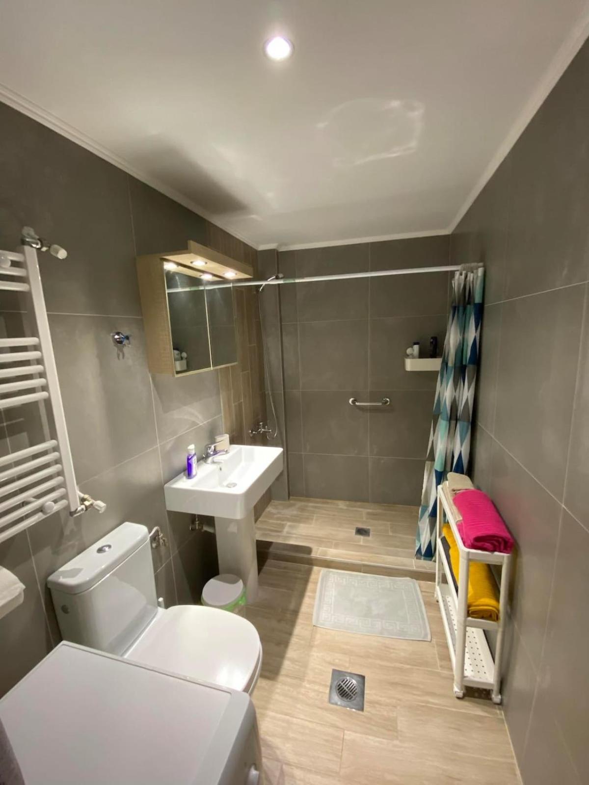 Apartment Spacious & Bright 2brm