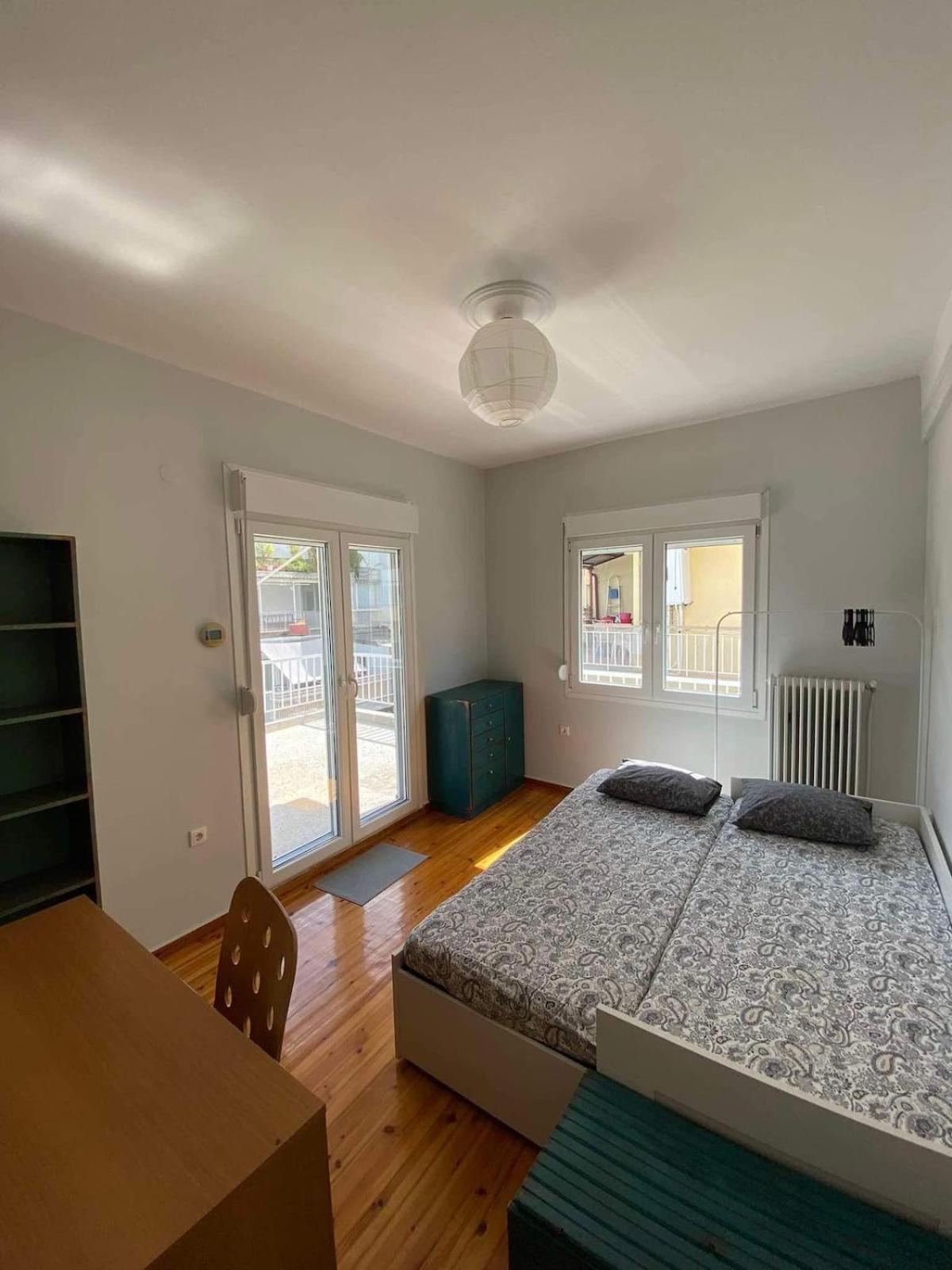 Spacious & Bright 2brm Apartment Thessaloniki