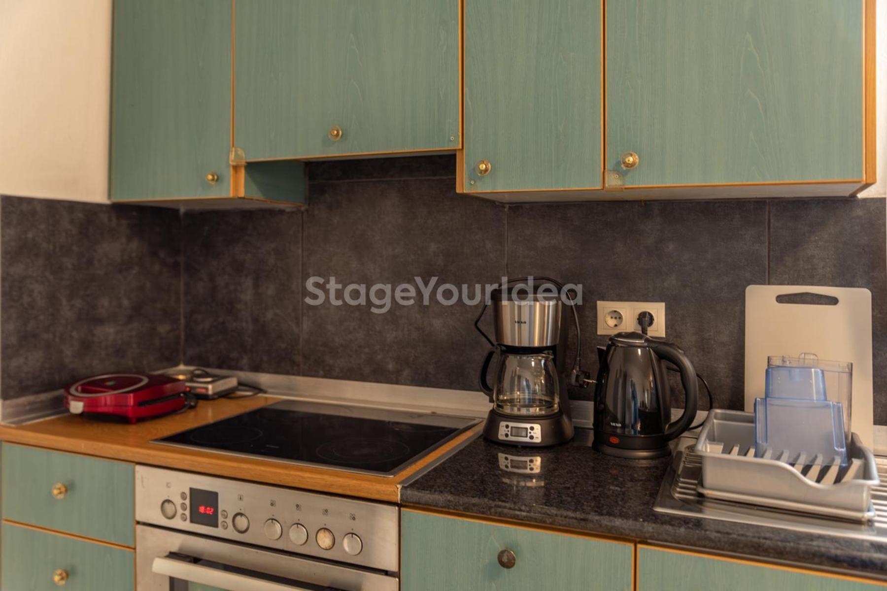 Traditional With Garden, Also For Gatherings ,15 Minutes From Airport Apartment *