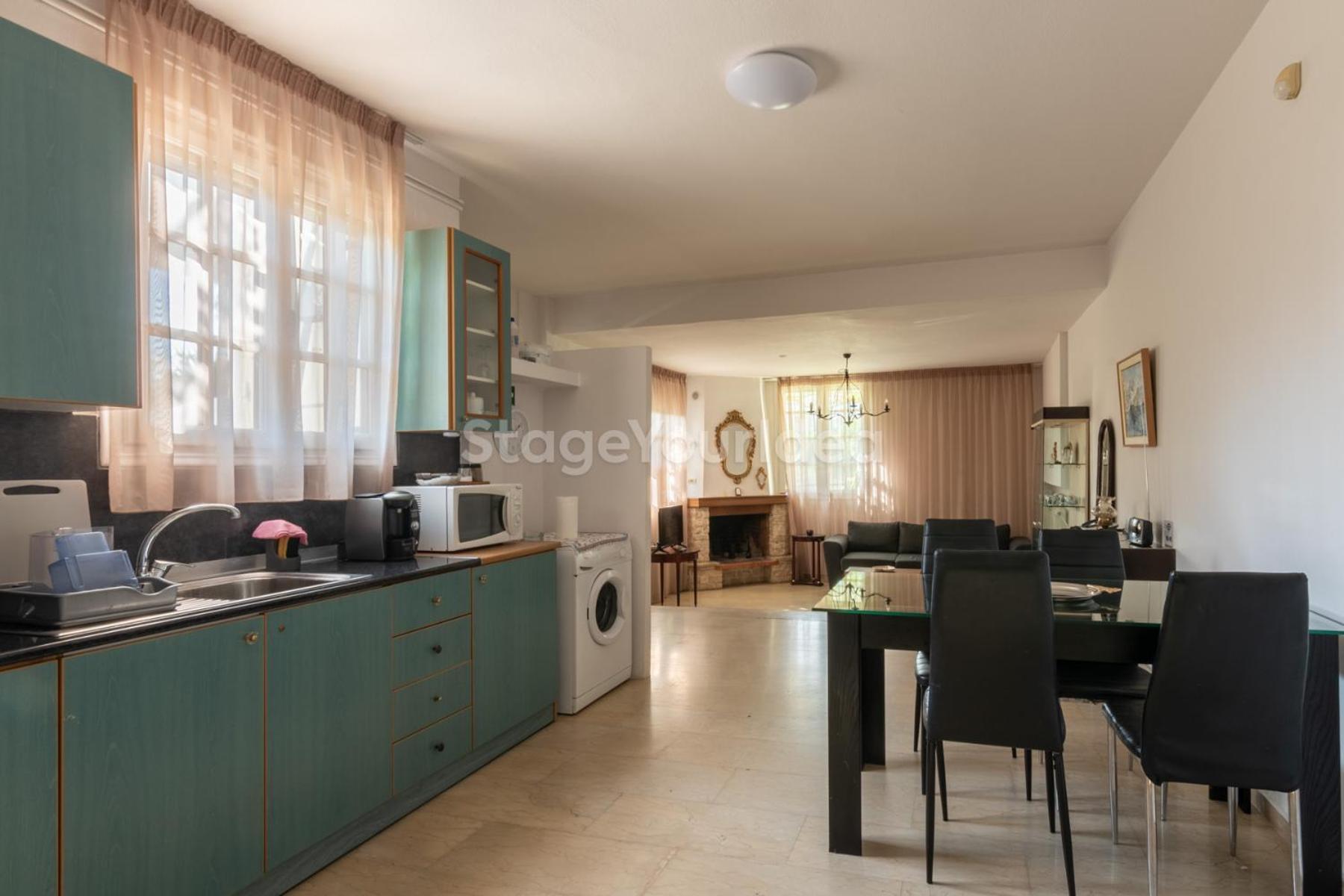 Traditional With Garden, Also For Gatherings ,15 Minutes From Airport Thessaloniki