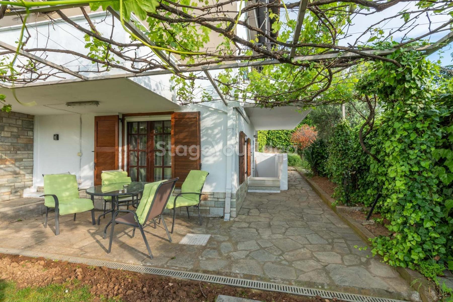 Traditional With Garden, Also For Gatherings ,15 Minutes From Airport Apartment *