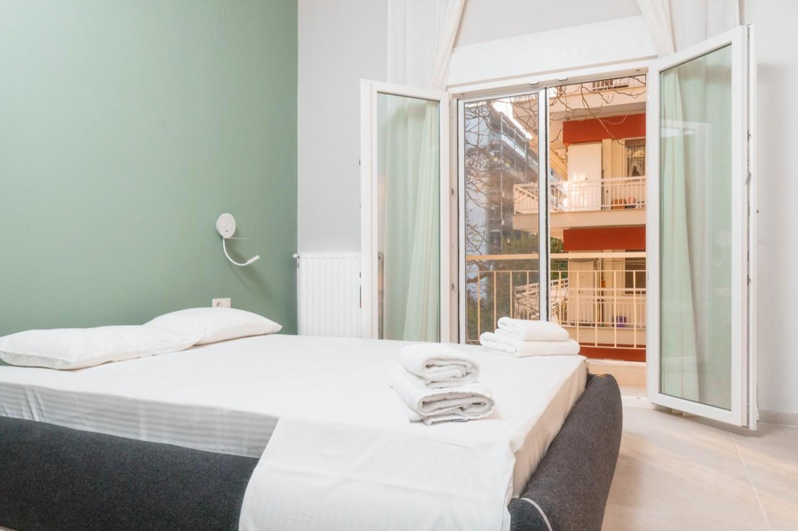 Menthe, Nilie Hospitality Mgmt