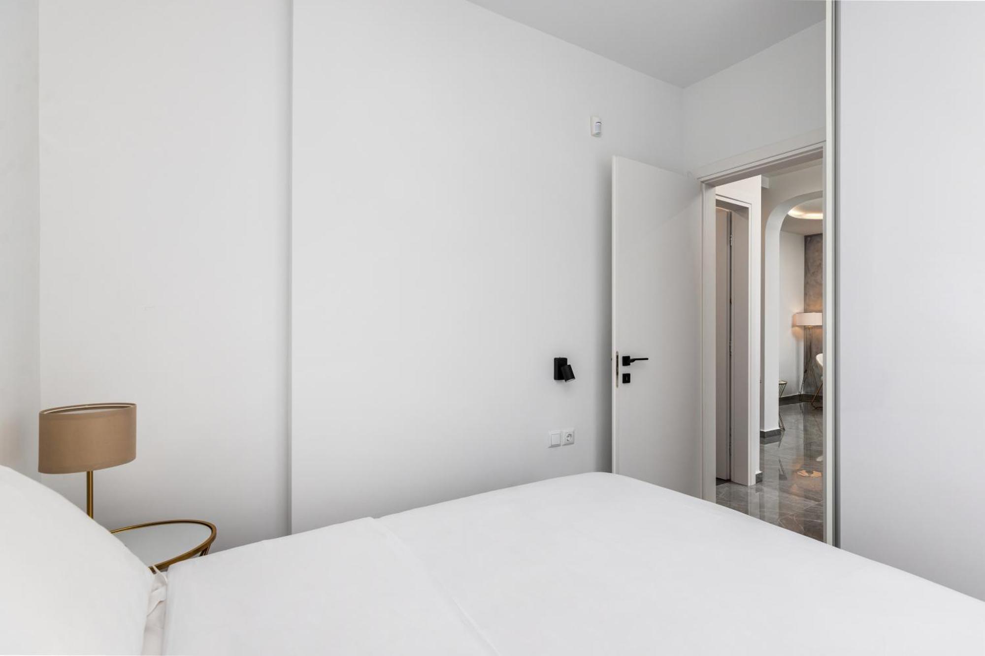 Mirror Luxury Penthouse By Binobi! Thessaloniki