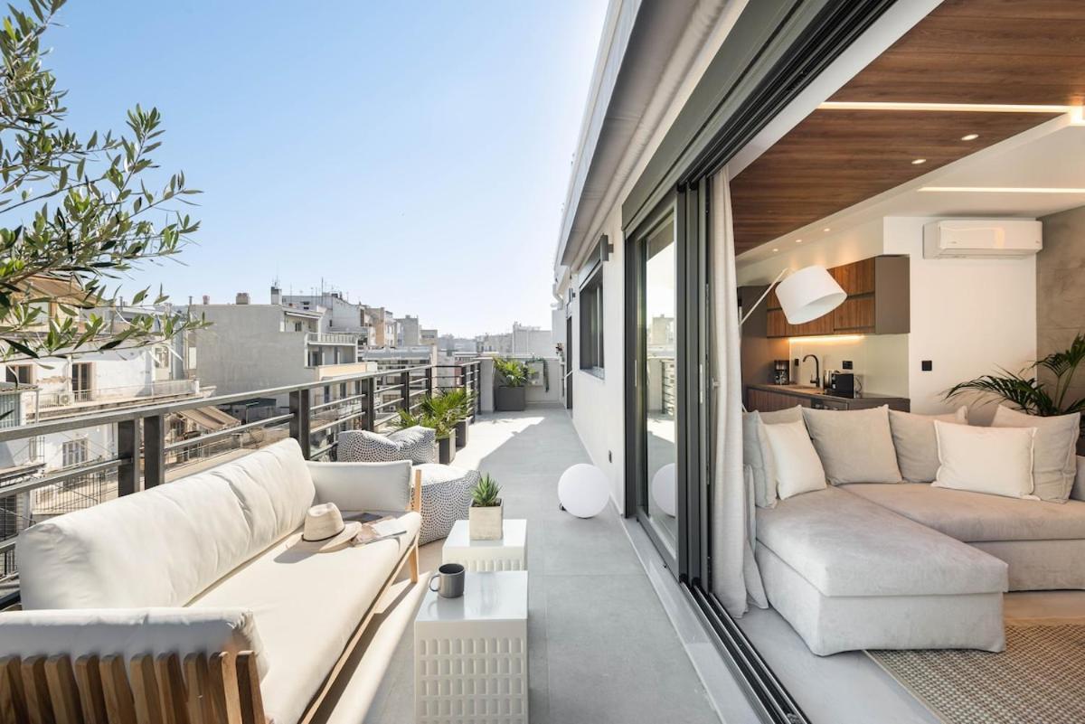 Innovative Floor Breathtaking Flat In Ladadika *