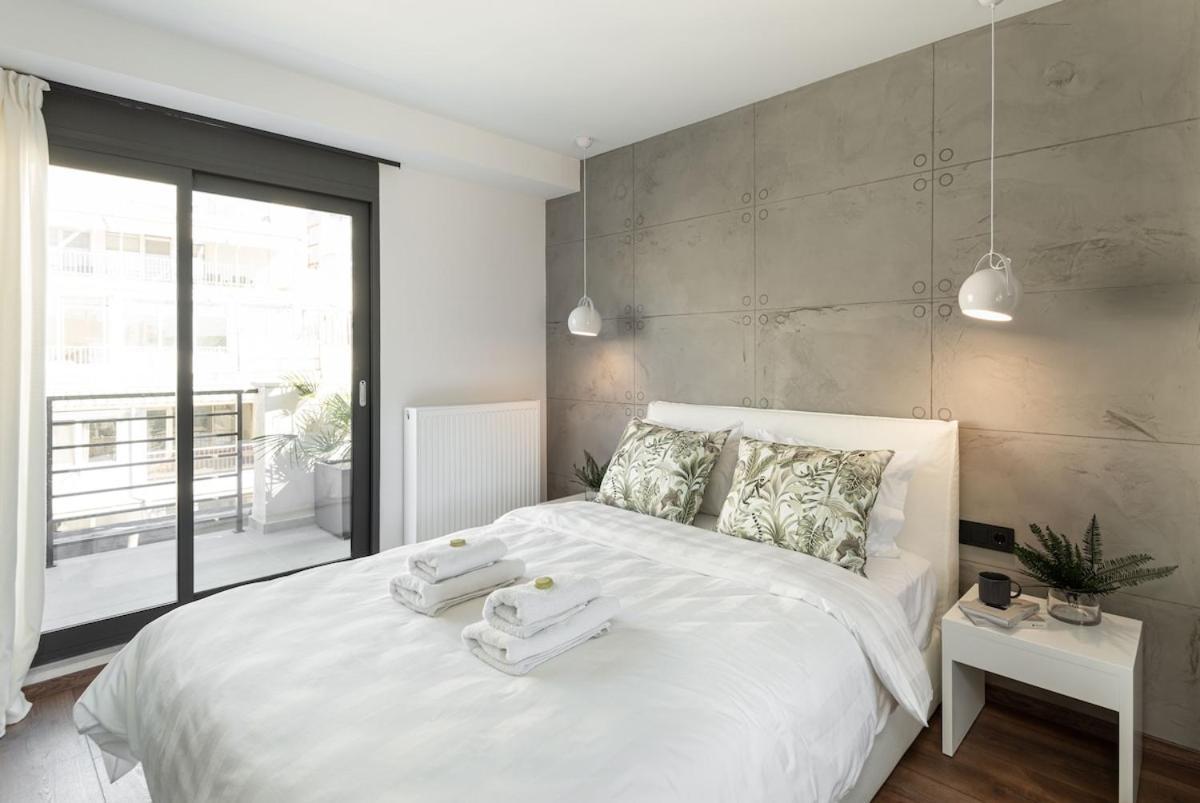 Innovative Floor Breathtaking Flat In Ladadika
