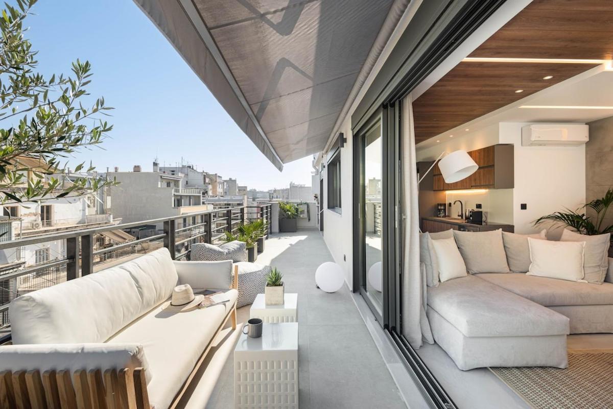Innovative Floor Breathtaking Flat In Ladadika Apartment *