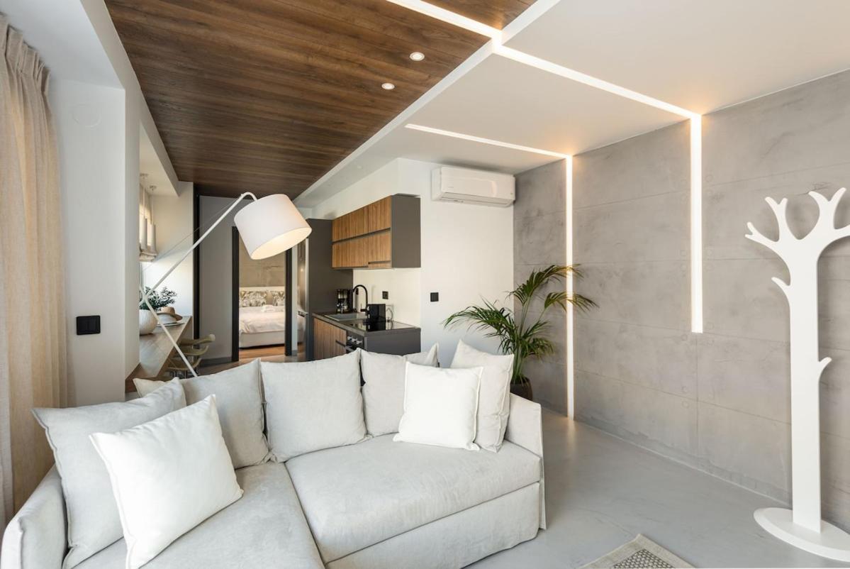 Apartment Innovative Floor Breathtaking Flat In Ladadika *