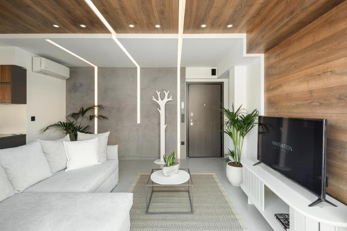 Innovative Floor Breathtaking Flat In Ladadika *