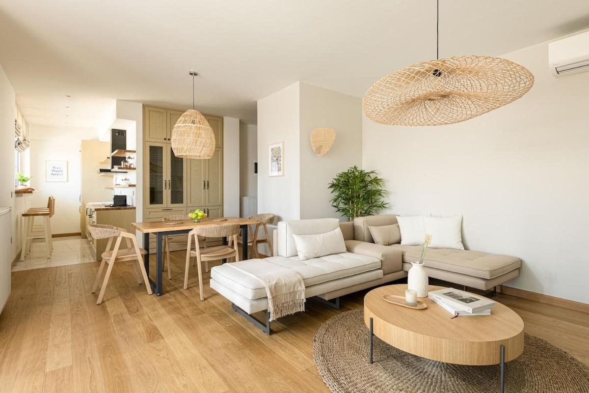 Gorgeous Exclusive Penthouse Next To The Seafront *
