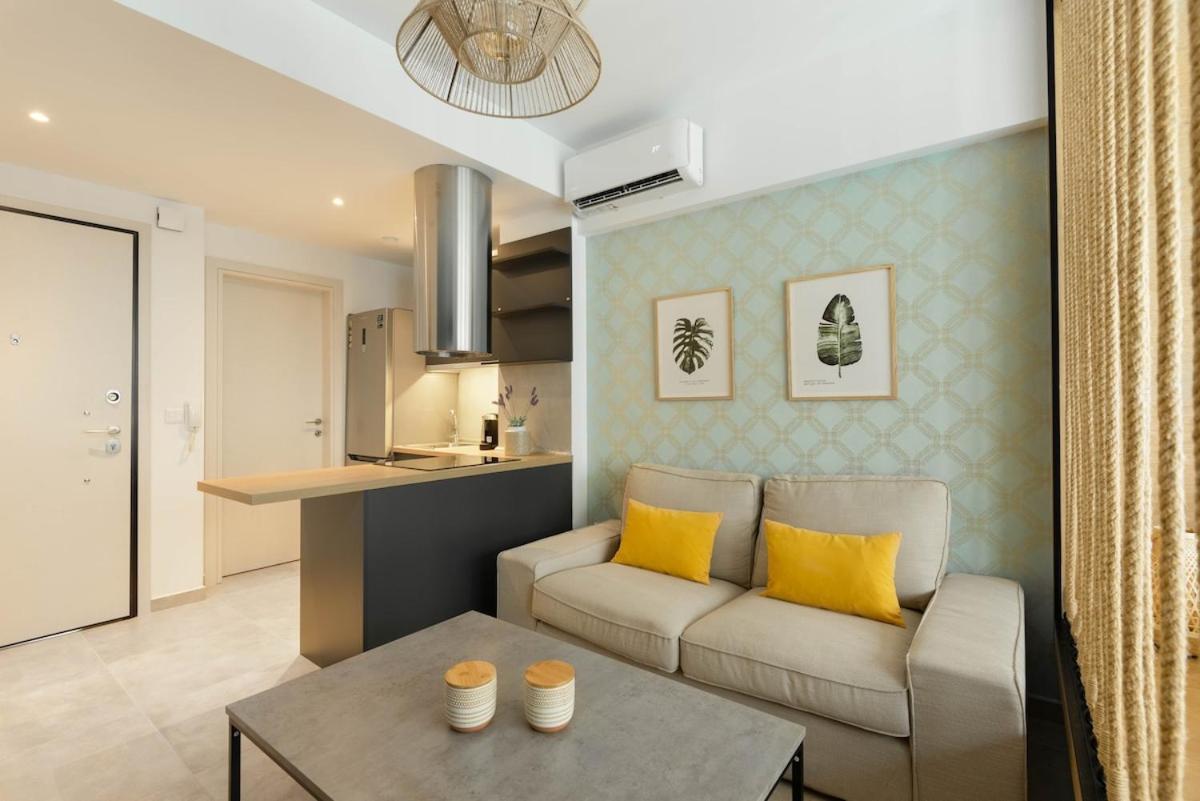 Innovative Snug Bohemian In Ladadika Apartment *