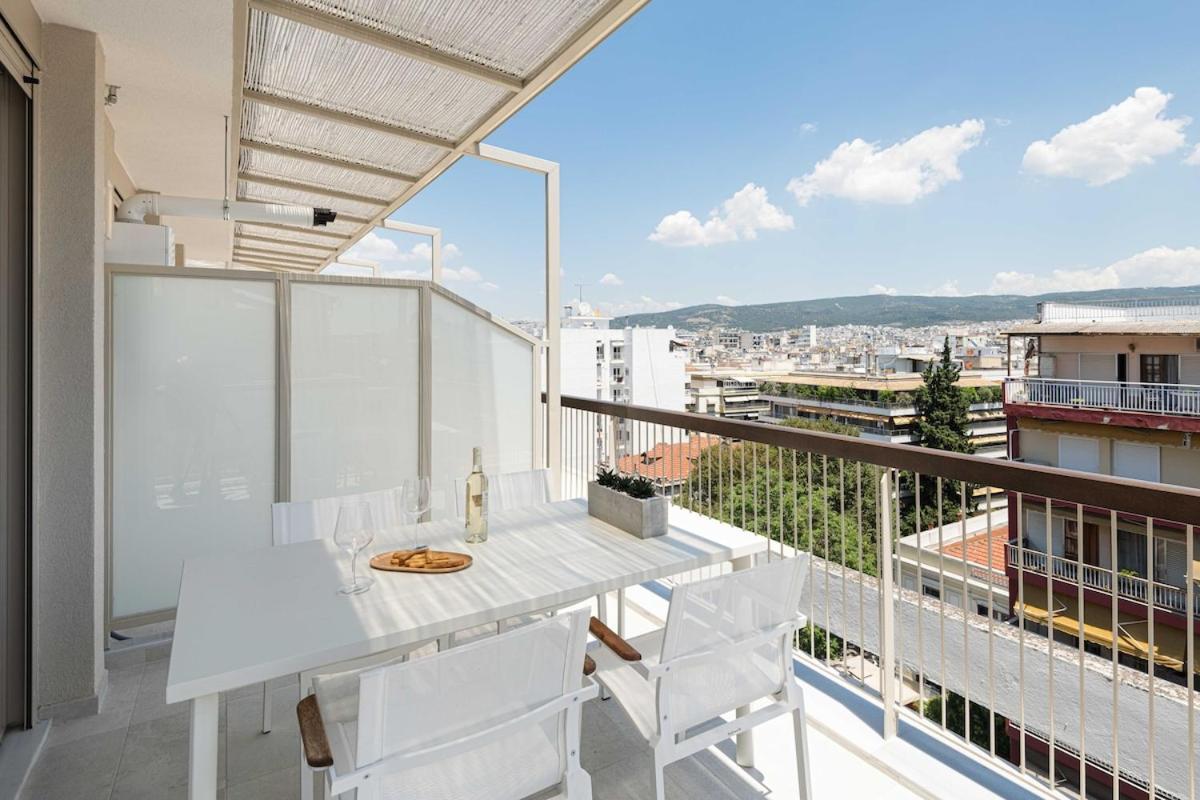 Apartment Elegant Mountain-view Next To Seaside