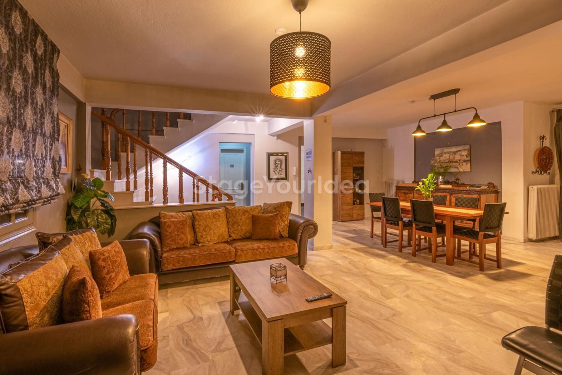 τraditional Fully Detached On A Luxurious Hillock Of With Its Own Garden Also For Family & Wedding Gatherings For 10 To 25 People Only 15 Minutes From Airport