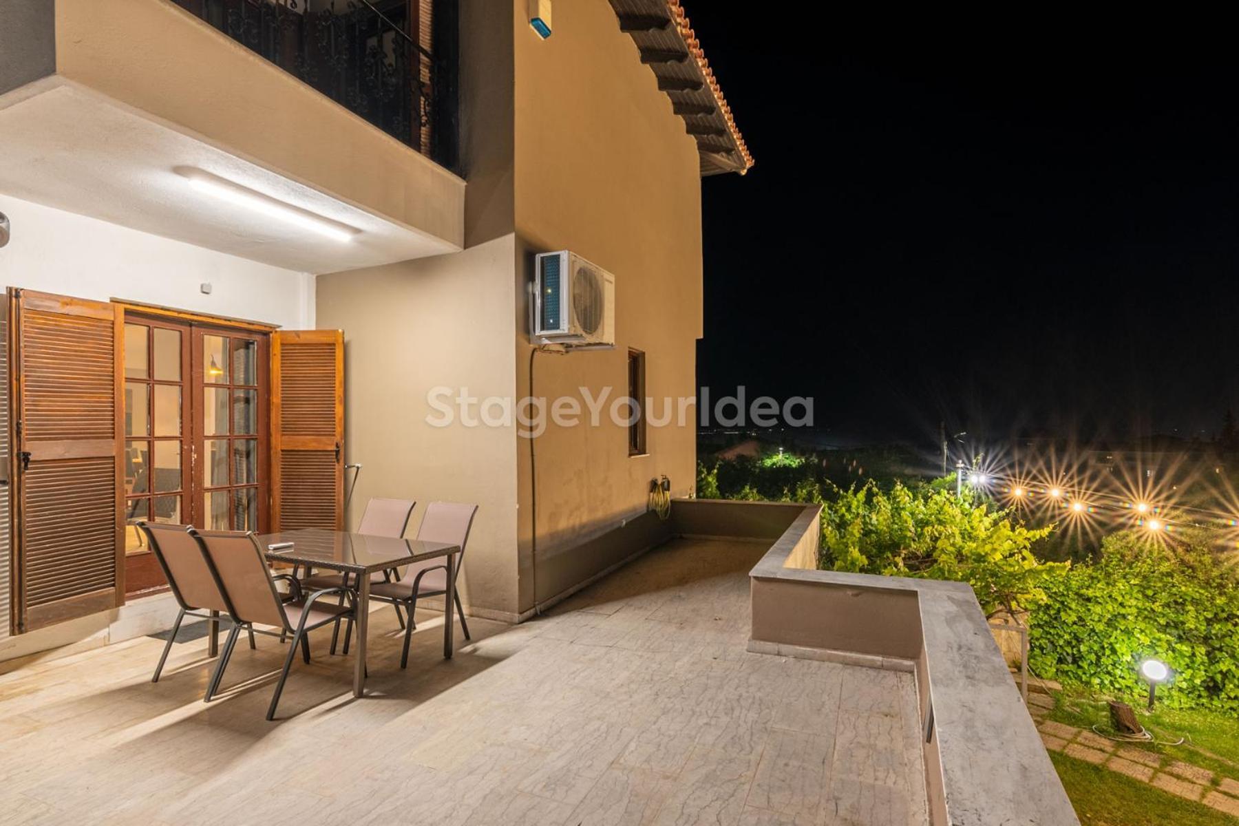 Villa τraditional Fully Detached On A Luxurious Hillock Of With Its Own Garden Also For Family & Wedding Gatherings For 10 To 25 People Only 15 Minutes From Airport Selanik